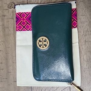 Tory Burch Wallet Green